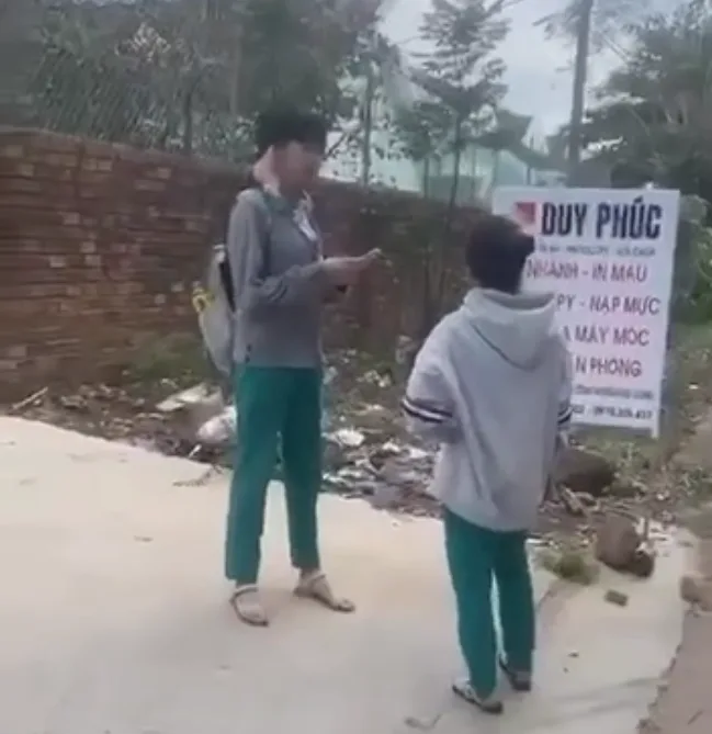 Bình Thuận: Ê chị, solo 1:1 mà sao thành 3:1 rồi